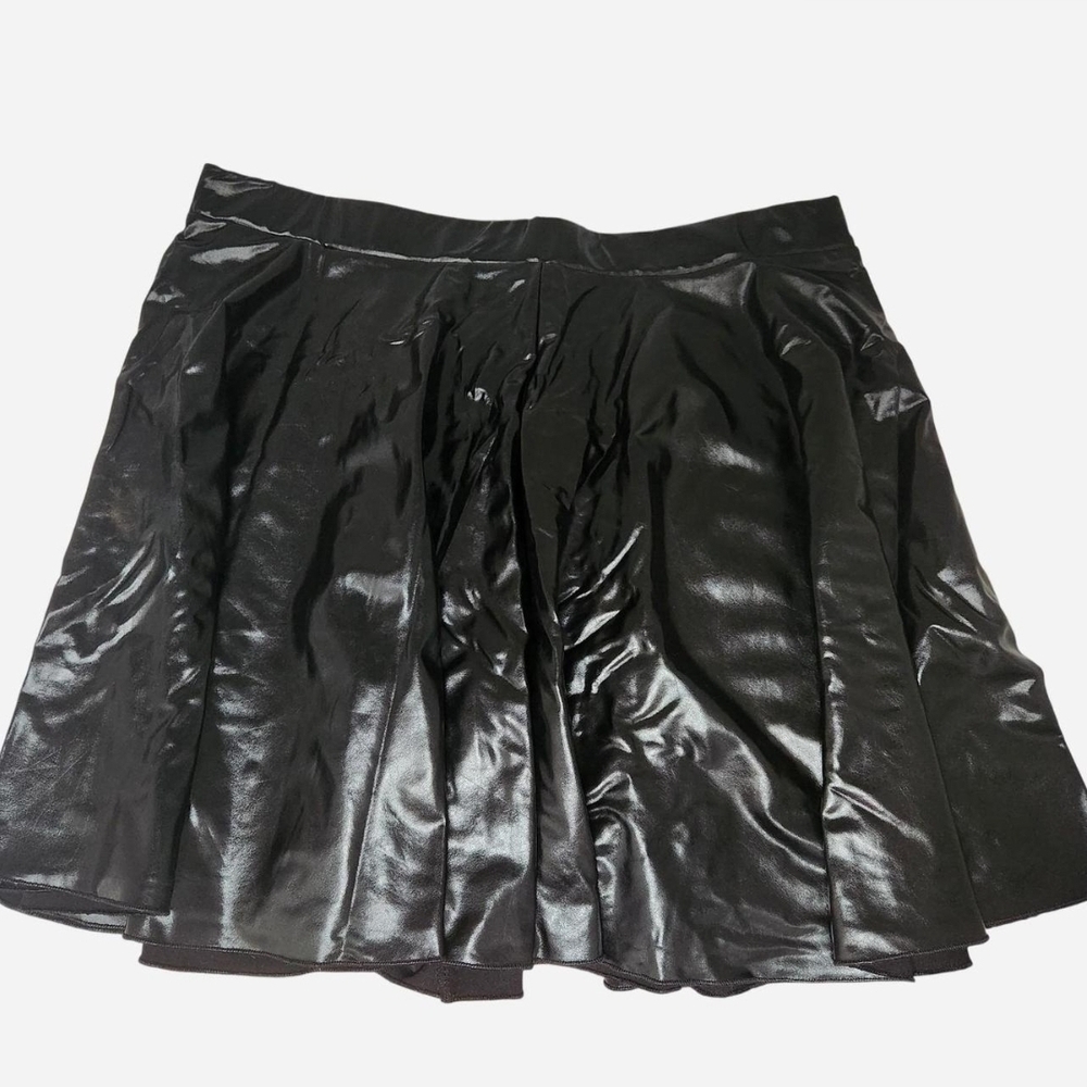 Black SHEIN Curve Faux Patent Leather Mini Skirt, Size 2X